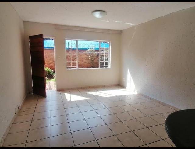 2 BEDROOM PROPERTY TO RENT IN KENLEAF
